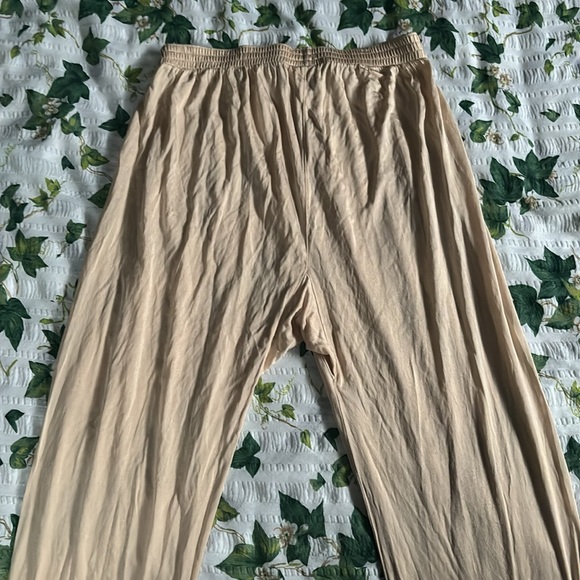 {VTG} Nude Silk Leggings - Picture 4 of 8